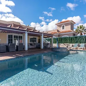 Villa Comfortable Family House With Pool And Jacuzzi, Costa De Antigua