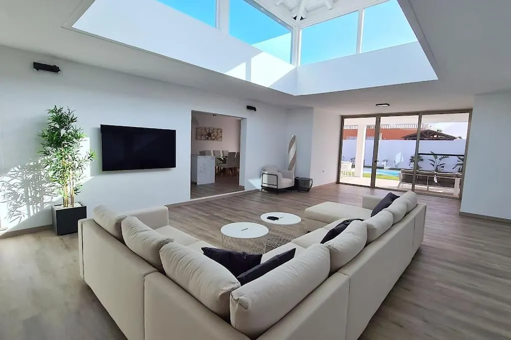 Luxury Modern Villa Lila Heated Pool  Costa De Antigua